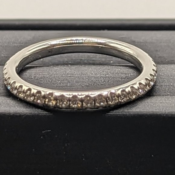 14kt White Gold Eternity Band 1.0 Ctw Finger Size 7.25 - Picture 4 of 4